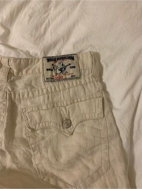 True Religion Cream/Beige Cut-Off Shorts